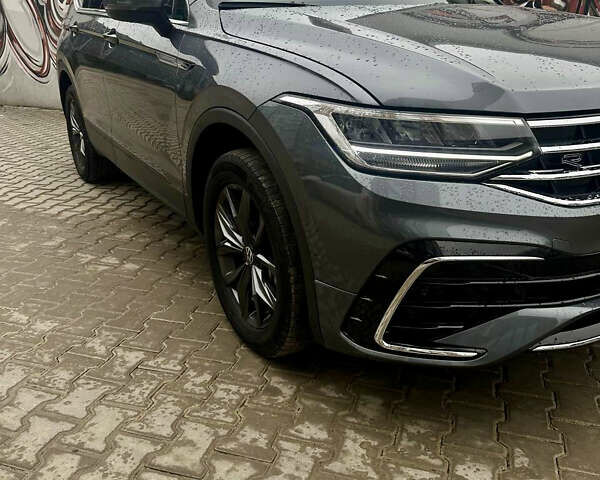 Серый Фольксваген Тигуан, объемом двигателя 1.98 л и пробегом 20 тыс. км за 24990 $, фото 11 на Automoto.ua