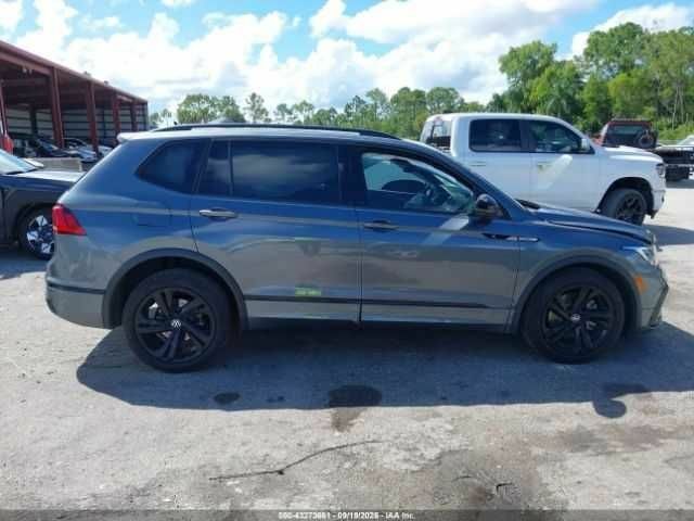 Серый Фольксваген Тигуан, объемом двигателя 2 л и пробегом 58 тыс. км за 16700 $, фото 2 на Automoto.ua