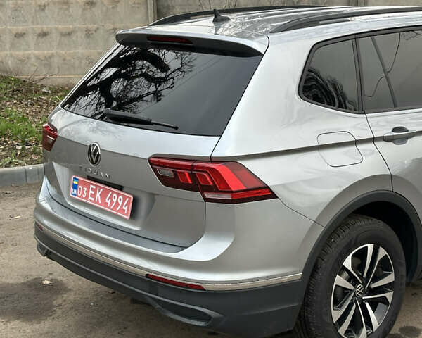 Серый Фольксваген Тигуан, объемом двигателя 0 л и пробегом 42 тыс. км за 24200 $, фото 6 на Automoto.ua