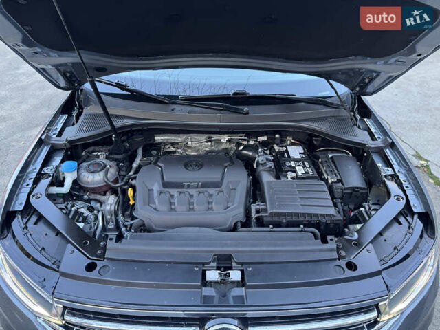 Серый Фольксваген Тигуан, объемом двигателя 1.98 л и пробегом 8 тыс. км за 26200 $, фото 8 на Automoto.ua