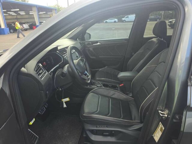 Сірий Фольксваген Тігуан, об'ємом двигуна 0 л та пробігом 40 тис. км за 19500 $, фото 9 на Automoto.ua