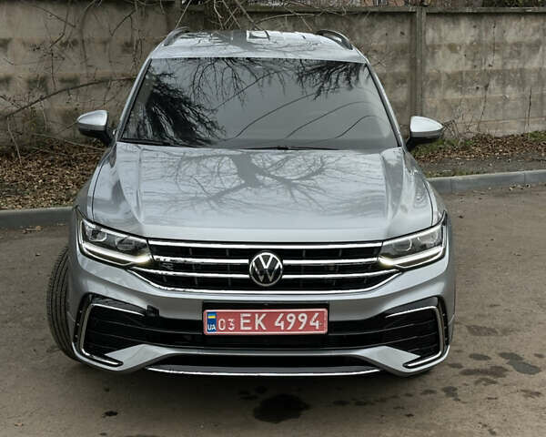 Серый Фольксваген Тигуан, объемом двигателя 0 л и пробегом 42 тыс. км за 24200 $, фото 3 на Automoto.ua