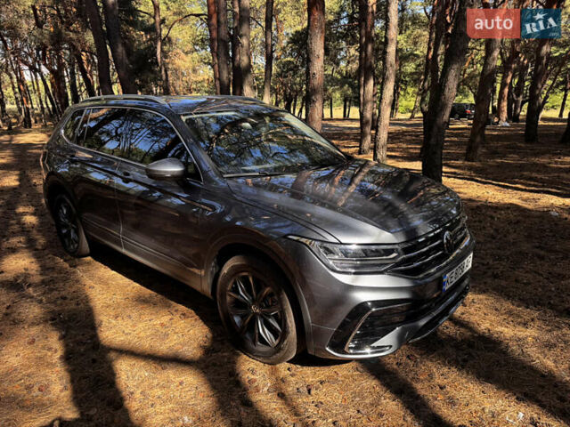 Серый Фольксваген Тигуан, объемом двигателя 1.98 л и пробегом 22 тыс. км за 24999 $, фото 8 на Automoto.ua