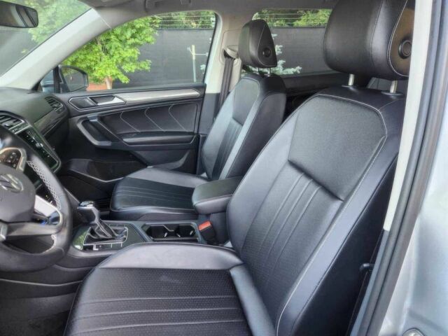 Серый Фольксваген Тигуан, объемом двигателя 2 л и пробегом 14 тыс. км за 14850 $, фото 9 на Automoto.ua