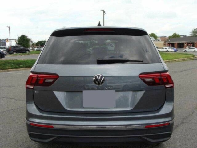 Сірий Фольксваген Тігуан, об'ємом двигуна 2 л та пробігом 20 тис. км за 14850 $, фото 4 на Automoto.ua