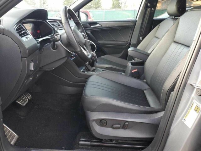 Серый Фольксваген Тигуан, объемом двигателя 2 л и пробегом 21 тыс. км за 8500 $, фото 6 на Automoto.ua