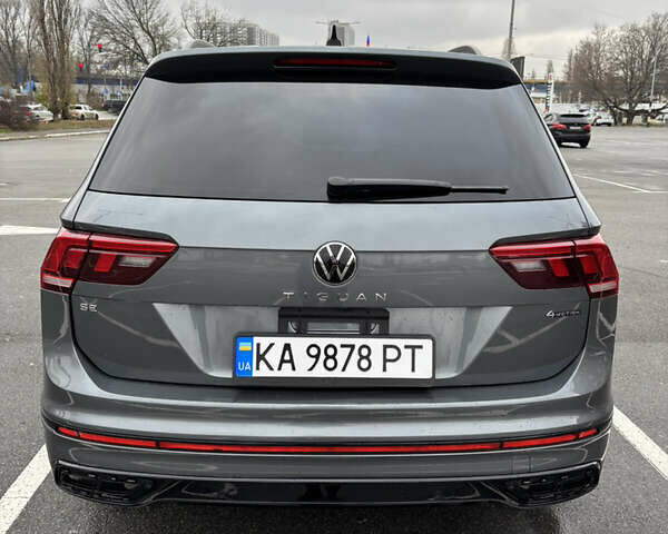 Серый Фольксваген Тигуан, объемом двигателя 1.98 л и пробегом 39 тыс. км за 34750 $, фото 4 на Automoto.ua