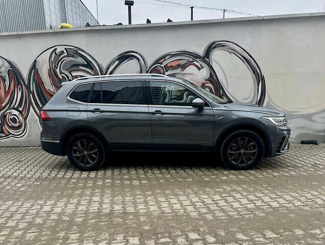 Серый Фольксваген Тигуан, объемом двигателя 1.98 л и пробегом 20 тыс. км за 24990 $, фото 23 на Automoto.ua