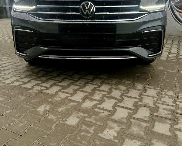 Серый Фольксваген Тигуан, объемом двигателя 1.98 л и пробегом 20 тыс. км за 24990 $, фото 5 на Automoto.ua