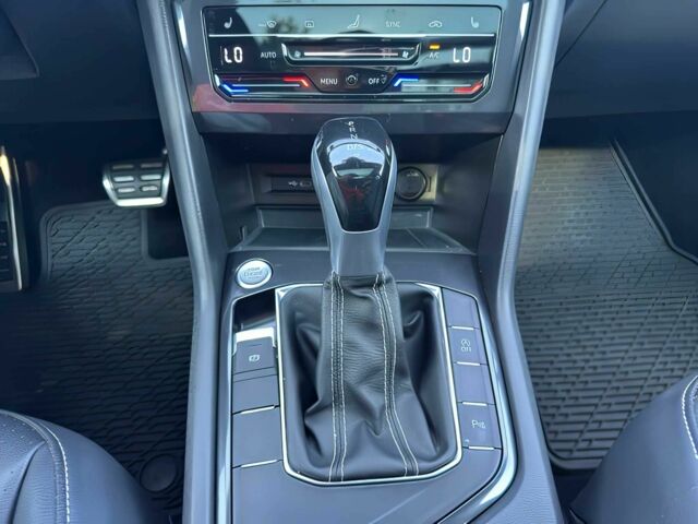 Серый Фольксваген Тигуан, объемом двигателя 2 л и пробегом 13 тыс. км за 15000 $, фото 11 на Automoto.ua