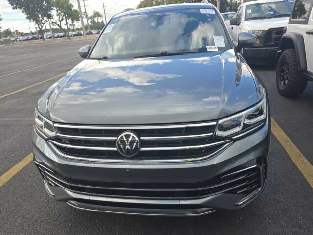 Сірий Фольксваген Тігуан, об'ємом двигуна 0 л та пробігом 40 тис. км за 19500 $, фото 3 на Automoto.ua