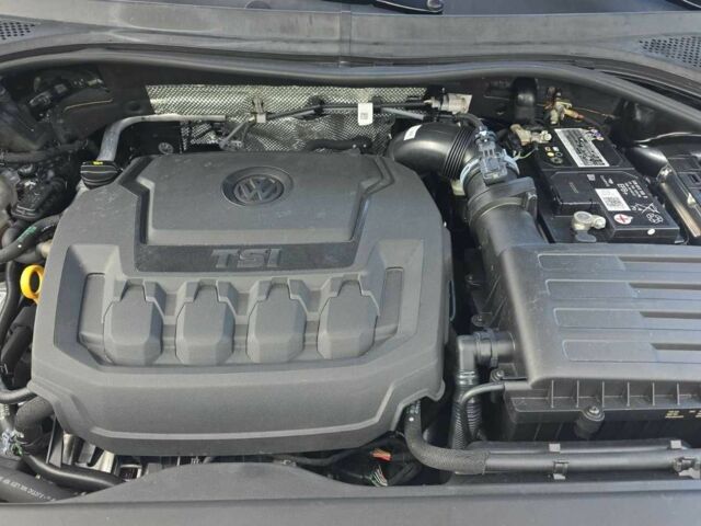 Сірий Фольксваген Тігуан, об'ємом двигуна 0 л та пробігом 40 тис. км за 19500 $, фото 11 на Automoto.ua