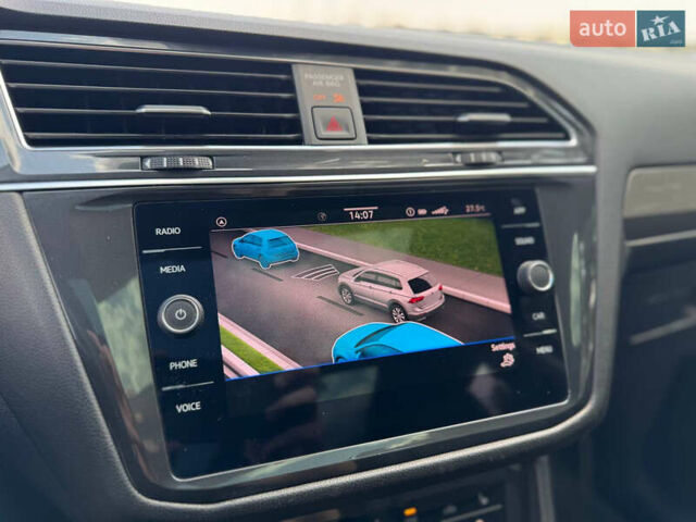 Серый Фольксваген Тигуан, объемом двигателя 1.98 л и пробегом 41 тыс. км за 19500 $, фото 3 на Automoto.ua