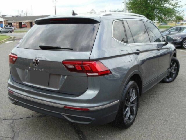 Сірий Фольксваген Тігуан, об'ємом двигуна 2 л та пробігом 20 тис. км за 14850 $, фото 5 на Automoto.ua