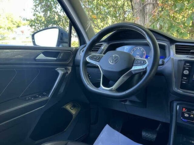 Серый Фольксваген Тигуан, объемом двигателя 2 л и пробегом 29 тыс. км за 10300 $, фото 7 на Automoto.ua