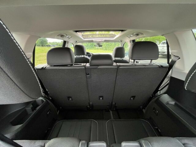 Сірий Фольксваген Тігуан, об'ємом двигуна 2 л та пробігом 7 тис. км за 27300 $, фото 40 на Automoto.ua