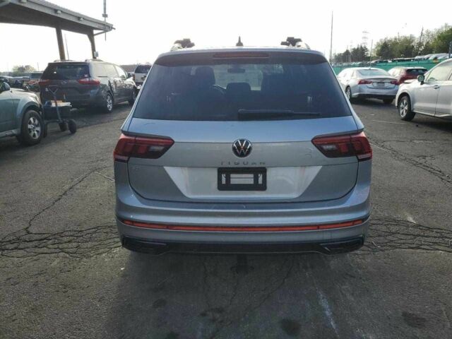 Серый Фольксваген Тигуан, объемом двигателя 2 л и пробегом 21 тыс. км за 8500 $, фото 5 на Automoto.ua