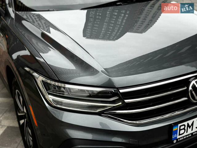 Серый Фольксваген Тигуан, объемом двигателя 1.98 л и пробегом 25 тыс. км за 24500 $, фото 2 на Automoto.ua
