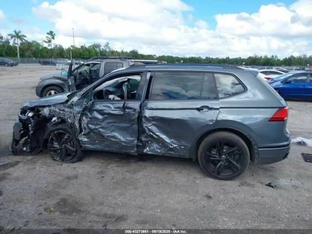 Серый Фольксваген Тигуан, объемом двигателя 2 л и пробегом 58 тыс. км за 16700 $, фото 5 на Automoto.ua