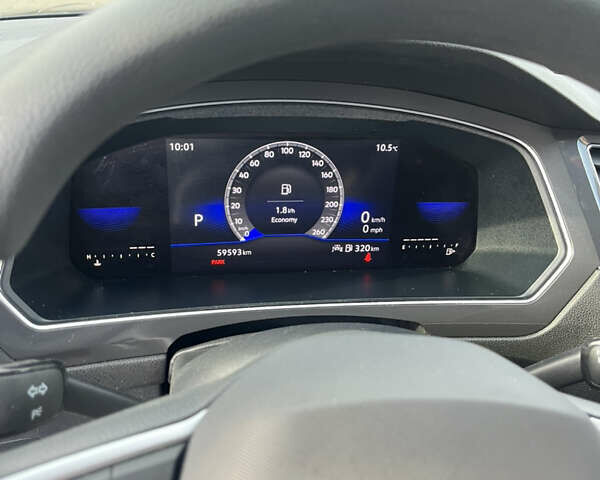 Серый Фольксваген Тигуан, объемом двигателя 1.97 л и пробегом 59 тыс. км за 24900 $, фото 20 на Automoto.ua