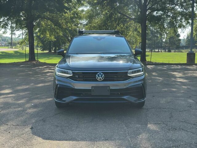 Серый Фольксваген Тигуан, объемом двигателя 2 л и пробегом 13 тыс. км за 15000 $, фото 1 на Automoto.ua