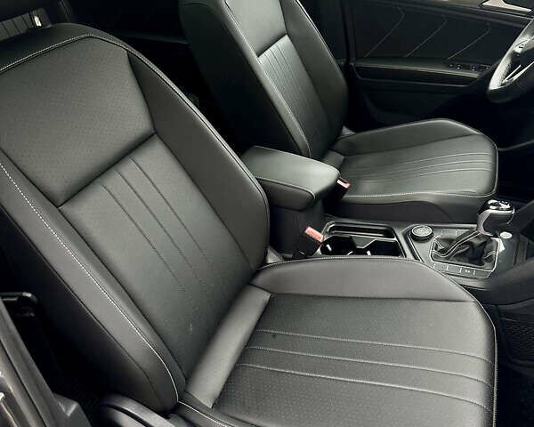 Серый Фольксваген Тигуан, объемом двигателя 1.98 л и пробегом 20 тыс. км за 24990 $, фото 39 на Automoto.ua