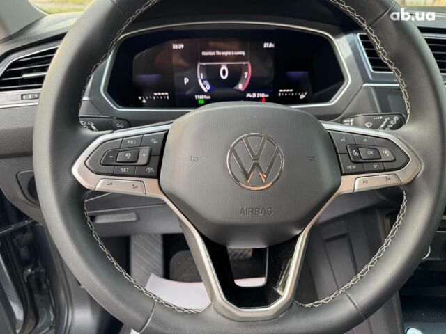 Серый Фольксваген Тигуан, объемом двигателя 2 л и пробегом 12 тыс. км за 24940 $, фото 23 на Automoto.ua