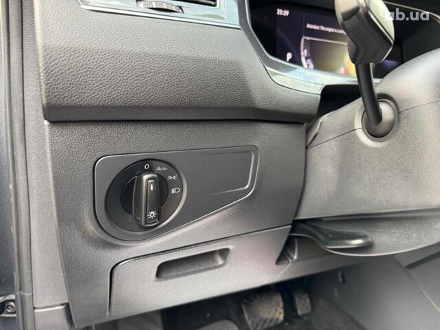 Серый Фольксваген Тигуан, объемом двигателя 2 л и пробегом 12 тыс. км за 24940 $, фото 21 на Automoto.ua