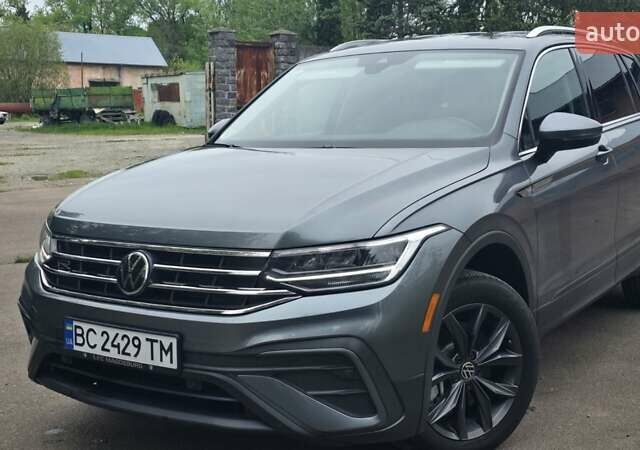 Сірий Фольксваген Тігуан, об'ємом двигуна 2 л та пробігом 17 тис. км за 28500 $, фото 15 на Automoto.ua