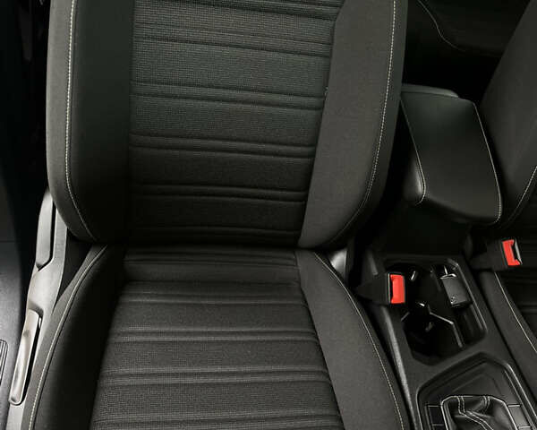 Серый Фольксваген Тигуан, объемом двигателя 2 л и пробегом 14 тыс. км за 23900 $, фото 10 на Automoto.ua