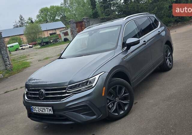 Сірий Фольксваген Тігуан, об'ємом двигуна 2 л та пробігом 17 тис. км за 28500 $, фото 9 на Automoto.ua