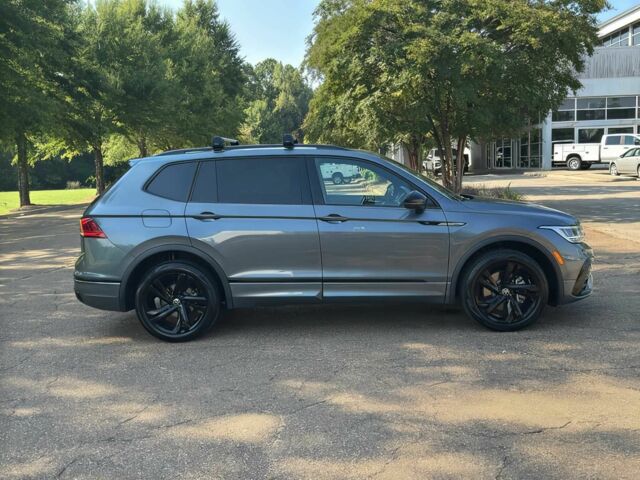 Серый Фольксваген Тигуан, объемом двигателя 2 л и пробегом 13 тыс. км за 15000 $, фото 3 на Automoto.ua