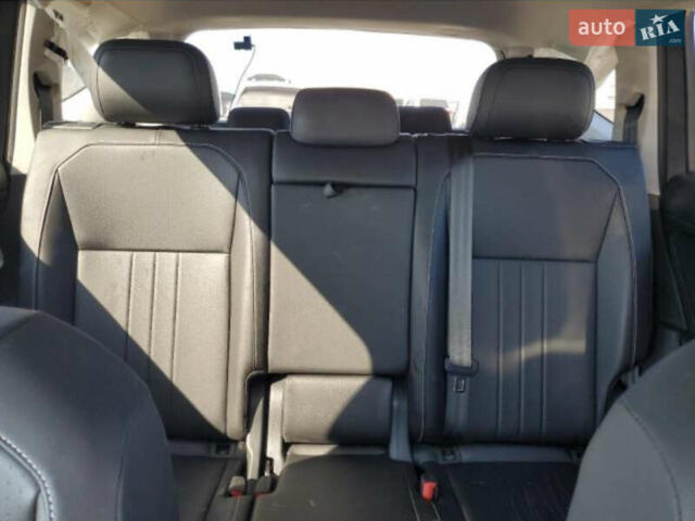 Серый Фольксваген Тигуан, объемом двигателя 2 л и пробегом 53 тыс. км за 11900 $, фото 6 на Automoto.ua