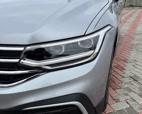 Сірий Фольксваген Тігуан, об'ємом двигуна 2 л та пробігом 14 тис. км за 22999 $, фото 13 на Automoto.ua