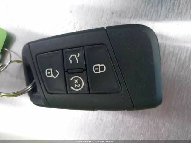 Серый Фольксваген Тигуан, объемом двигателя 2 л и пробегом 42 тыс. км за 8500 $, фото 12 на Automoto.ua