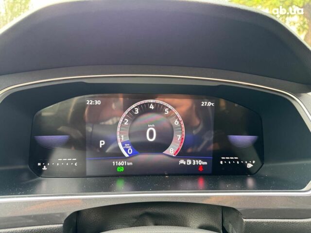 Серый Фольксваген Тигуан, объемом двигателя 2 л и пробегом 12 тыс. км за 24940 $, фото 25 на Automoto.ua