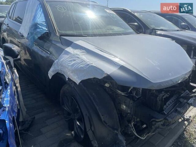 Серый Фольксваген Тигуан, объемом двигателя 2 л и пробегом 53 тыс. км за 11900 $, фото 15 на Automoto.ua