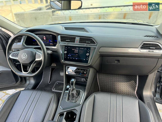 Серый Фольксваген Тигуан, объемом двигателя 1.98 л и пробегом 41 тыс. км за 19500 $, фото 9 на Automoto.ua