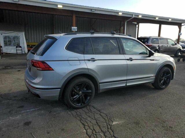 Серый Фольксваген Тигуан, объемом двигателя 2 л и пробегом 21 тыс. км за 8500 $, фото 2 на Automoto.ua