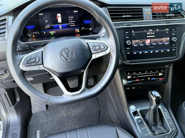 Серый Фольксваген Тигуан, объемом двигателя 1.98 л и пробегом 22 тыс. км за 24999 $, фото 21 на Automoto.ua
