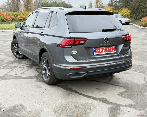 Сірий Фольксваген Тігуан, об'ємом двигуна 2 л та пробігом 36 тис. км за 27500 $, фото 3 на Automoto.ua