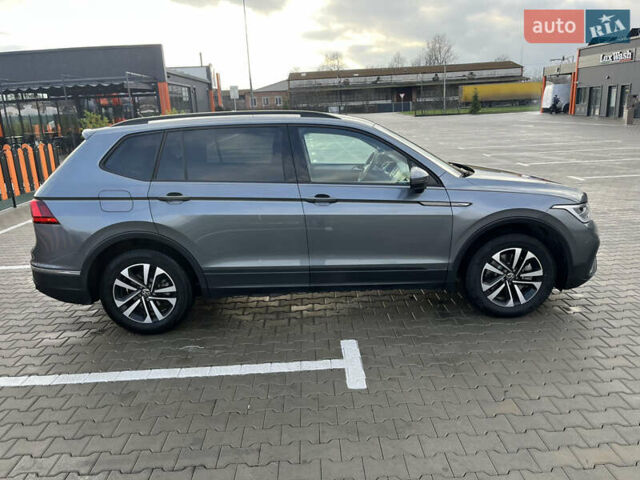 Серый Фольксваген Тигуан, объемом двигателя 1.97 л и пробегом 59 тыс. км за 24900 $, фото 5 на Automoto.ua