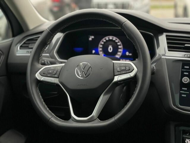 Сірий Фольксваген Тігуан, об'ємом двигуна 2 л та пробігом 27 тис. км за 25600 $, фото 20 на Automoto.ua