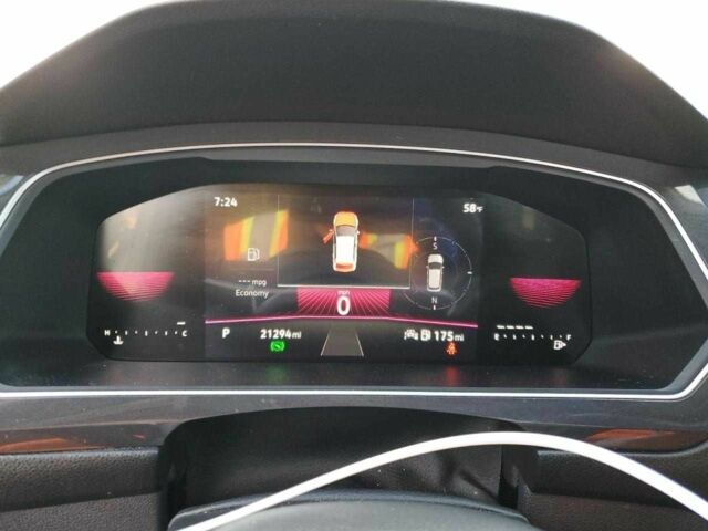 Серый Фольксваген Тигуан, объемом двигателя 2 л и пробегом 21 тыс. км за 8500 $, фото 8 на Automoto.ua