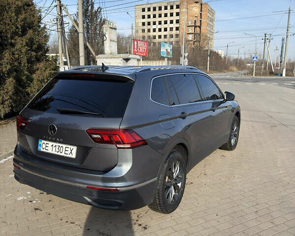 Сірий Фольксваген Тігуан, об'ємом двигуна 1.98 л та пробігом 40 тис. км за 30500 $, фото 5 на Automoto.ua