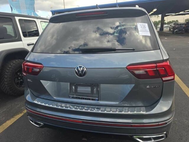 Сірий Фольксваген Тігуан, об'ємом двигуна 0 л та пробігом 40 тис. км за 19500 $, фото 4 на Automoto.ua