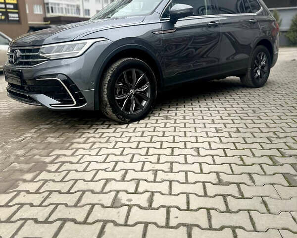 Серый Фольксваген Тигуан, объемом двигателя 1.98 л и пробегом 20 тыс. км за 24990 $, фото 21 на Automoto.ua