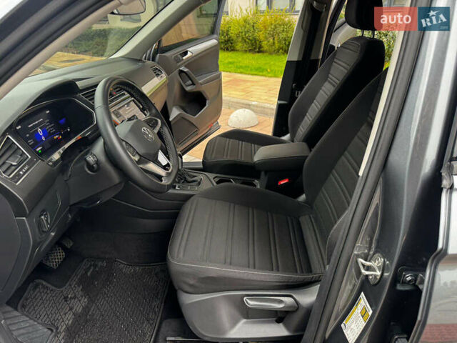 Серый Фольксваген Тигуан, объемом двигателя 1.98 л и пробегом 25 тыс. км за 24500 $, фото 14 на Automoto.ua