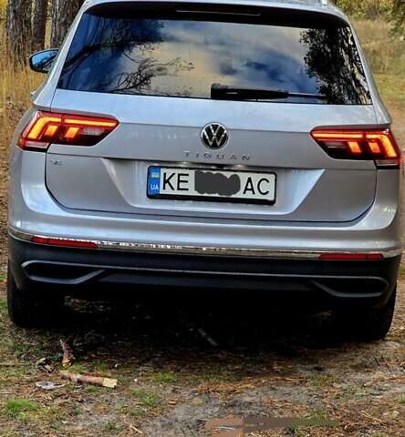 Серый Фольксваген Тигуан, объемом двигателя 1.98 л и пробегом 26 тыс. км за 28999 $, фото 3 на Automoto.ua