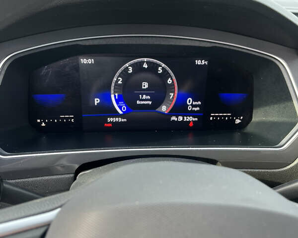 Серый Фольксваген Тигуан, объемом двигателя 1.97 л и пробегом 59 тыс. км за 24900 $, фото 21 на Automoto.ua